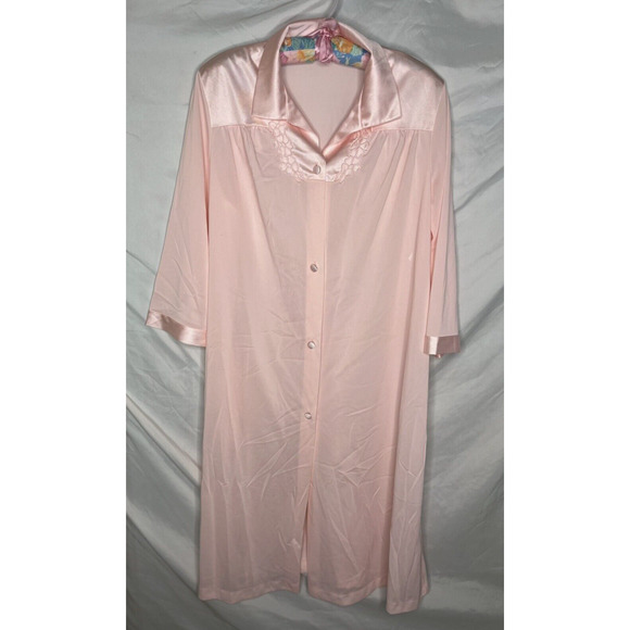 Vanity Fair Robe Pink Nylon Button Up Size 32 Small Made in USA Vintage - Picture 1 of 7